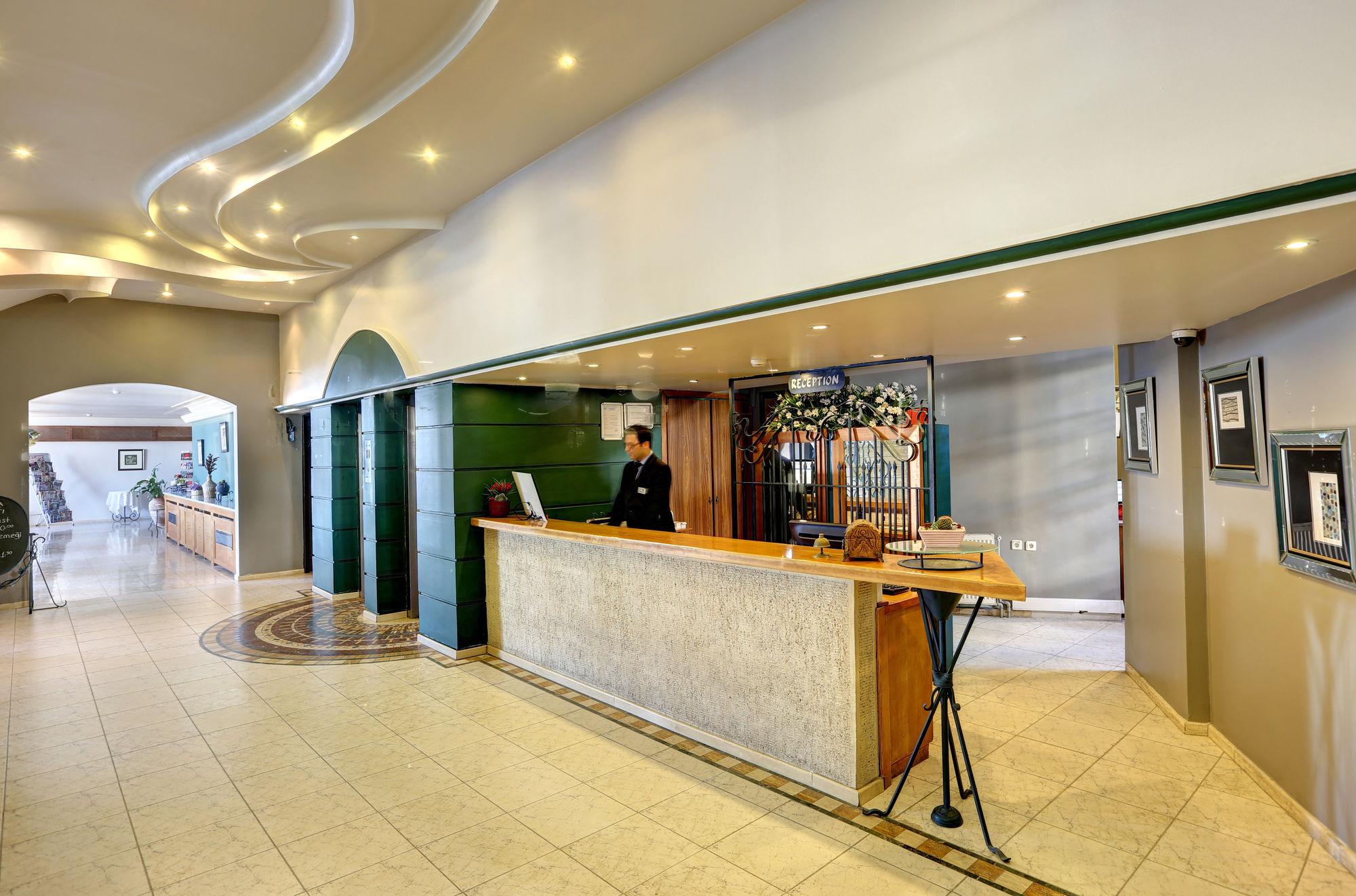 Suhan Seaport Hotel Kusadasi Exterior photo