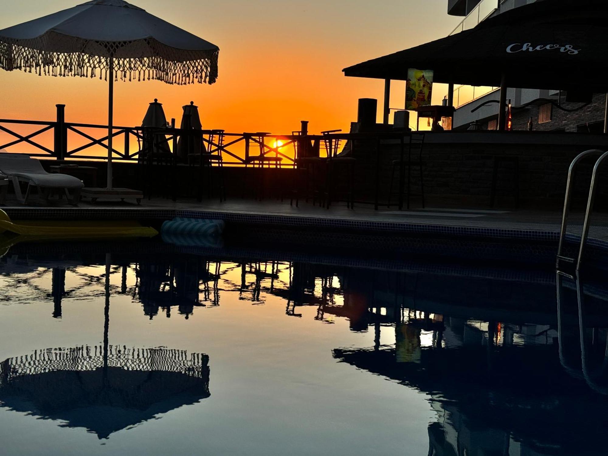 Suhan Seaport Hotel Kusadasi Exterior photo